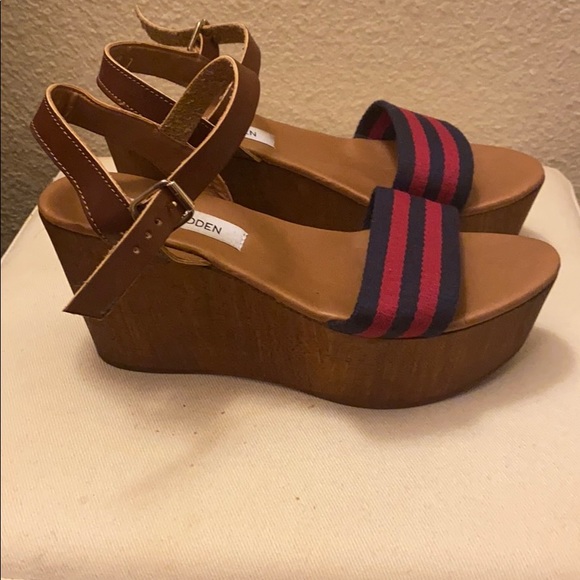 Steve Madden wedges - Picture 2 of 5